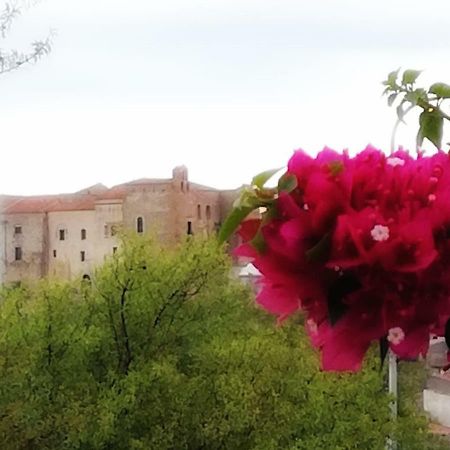 Vila Ypsibloom Castelbuono  Exteriér fotografie
