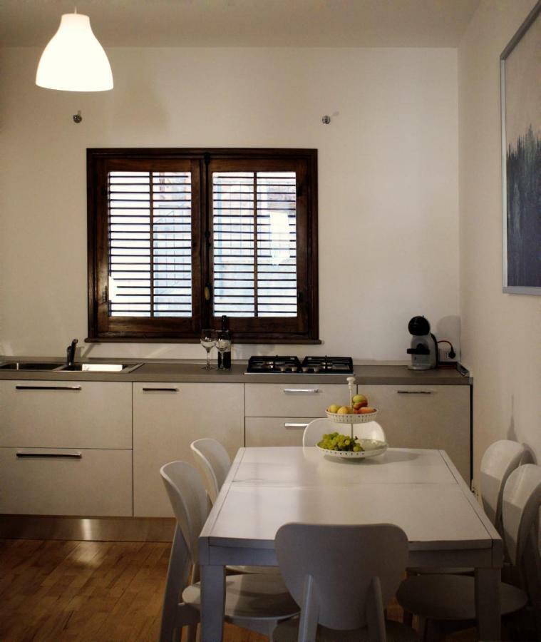 Vila Ypsibloom Castelbuono  Exteriér fotografie